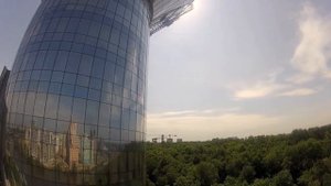 Спуск на Самоспасе с крыши дома правительства московской области