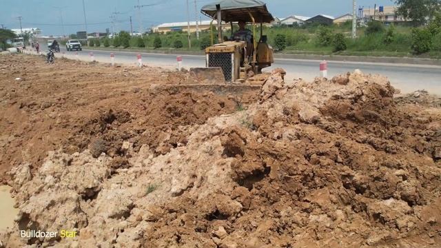 Строительство, засыпка обочины