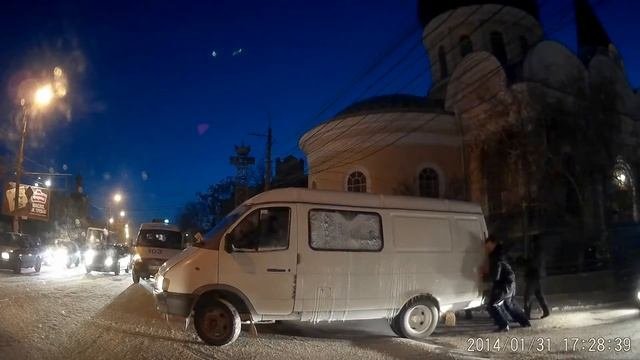 Взаимопомощь на дороге