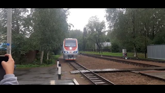 ТУ10-025 ПОДАЁТСЯ К СОСТАВУ НА СТАНЦИИ ОЗЁРНАЯ! смотреть онлайн