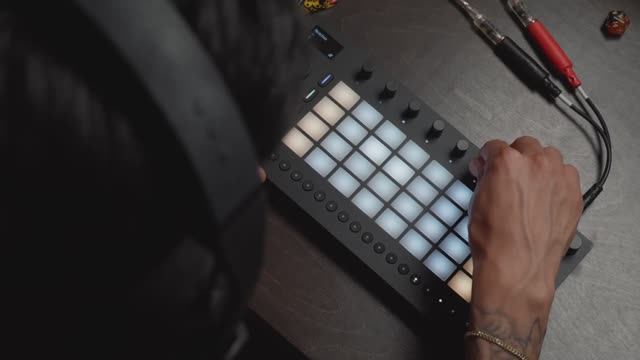 Ableton Move Only! No Sampling