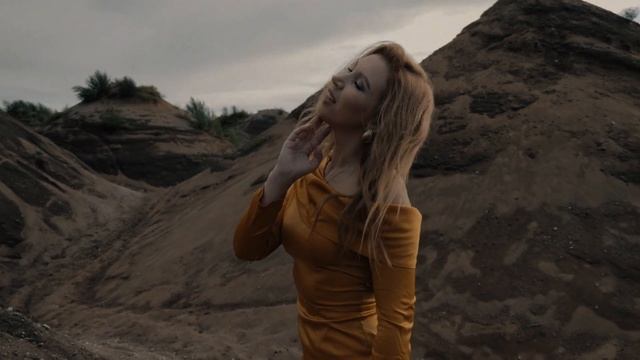 MASHA ROMANTICA - " УБЕГАЙ"