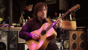 Андрей Свирин - гитарист.