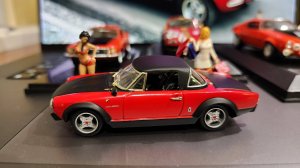 1:43 Fiat 124 Abarth 1972 Spider Rally