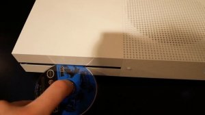 What Happens When You Put a Foreign Disc in an XBOX ONE S??