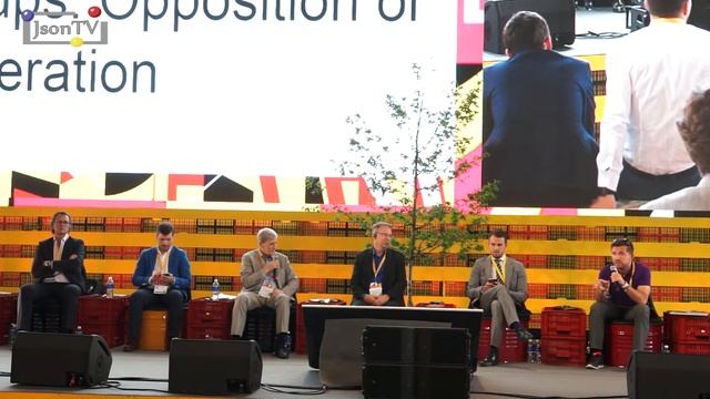 Startup Village 2016. Корпорации и стартапы: противостояние или сотрудничество?