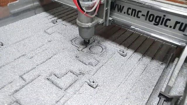 Раскрой деталей из АМГ-6 на ЧПУ станке CNC-Logic смотреть онлайн