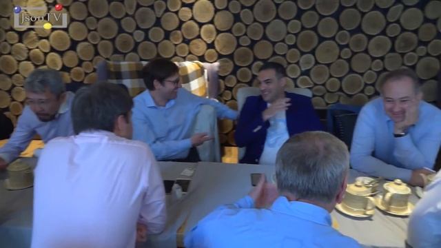 Клуб инвесторов Genezis Club. "Мы за гараж: тихо собрались, обсудили, зашли, проинвестировали"
