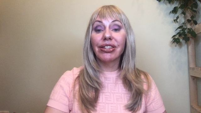 Обо мне – смотреть онлайн все 3 видео от Обо мне в хорошем качестве на