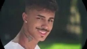 Gente o mc livinho ele nao lindo?