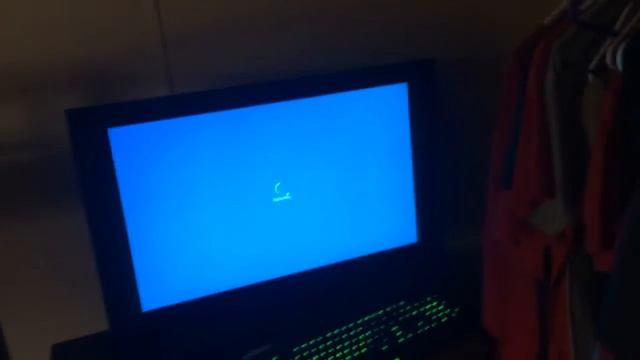 Triggered I hate Windows ten смотреть онлайн