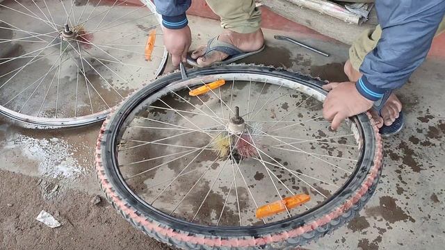 New Tube fitting MTB Cycle (26x1.75) Easy Method @nucycle смотреть онлайн