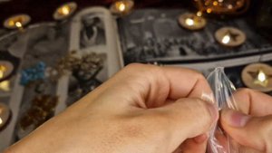 АСМР Винтажные Украшения. Бусы Шуршание Тихий Голос.  ASMR JEWELRY