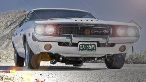1:43 Dodge Challenger R/T 1970 (из к/ф Исчезающая точка) белый