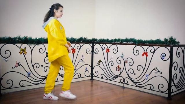 Aida KaumeNOVA NOVA