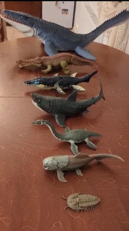 Всегда есть больше  #динозавр #jurassicworld #mattel #мирюрскогопериода