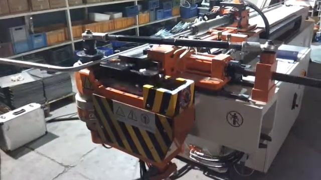 Techinwest giętarka trzpieniowa hudrauliczna Cansa CNC-38R1 смотреть онлайн