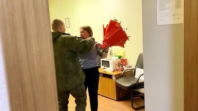 СОЛДАТСКИМ МАТЕРЯМ 
Автор музыки, исполнитель:  Александр Батеньков 
Автор: Галина Батурина