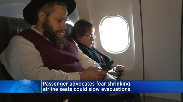Smaller Plane Seats Accused Of Compromising Flyer Safety смотреть онлайн