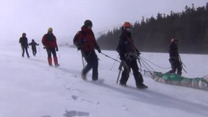 Транспортировка волокуш на снежном рельефе