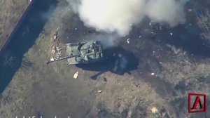 Ukrainian Krab isn't impressed by Russian Lancet attack