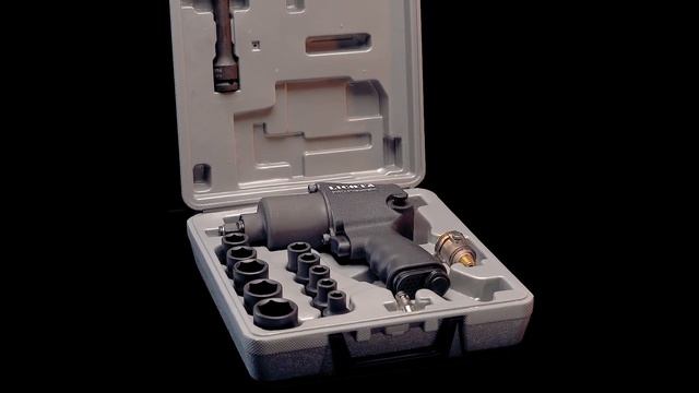 Пневмогайковерт ударный 1/2" 563 Нм с головками, в кейсе