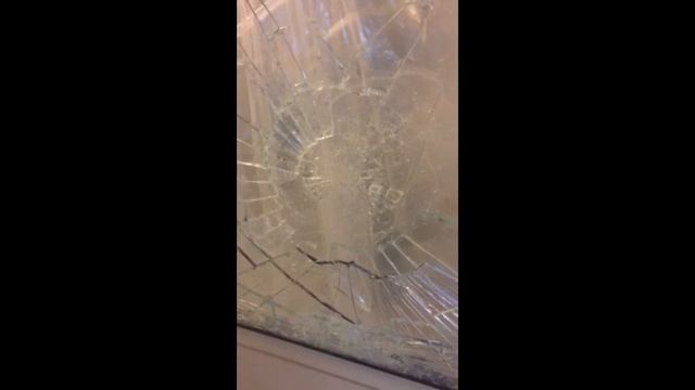 Safer Security - Window Break-in Demonstration смотреть онлайн