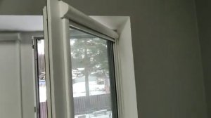 Рулонные шторы Уни 2, цепь,  угол открытия балконной двери