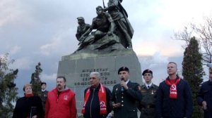 Выступает секретарь севастопольской ячейки ВЛКСМ Александр Черемёнов