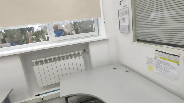 Рулонные шторы с электроприводом в офис, система  "ЛВТ 45" , ткань Юта блэкаут, от компании SVIL.