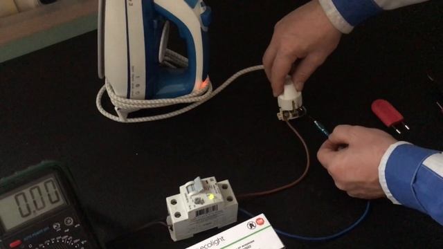 УЗИС продаваемый в России, проверяем на искрение клемм смотреть онлайн