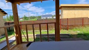Привезли брусок, без слез не взглянешь. Продолжаем работать