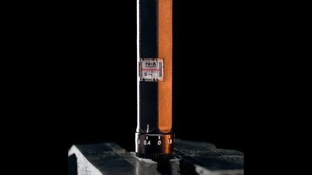 Динамометрический ключ 1/4" 3-15 Нм, шкала-микрометр