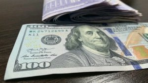 Новости сегодня;Курс доллара в Узбекистане впервые превысил 9500 сумов