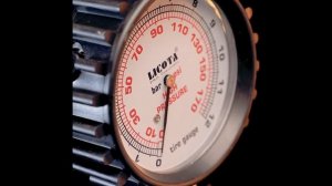 Подкачка шин пневматическая Licota PAP-D057-4 с манометром, шланг 1 м