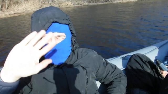 Ракета РЛ 330 под 9,8 трое в лодке