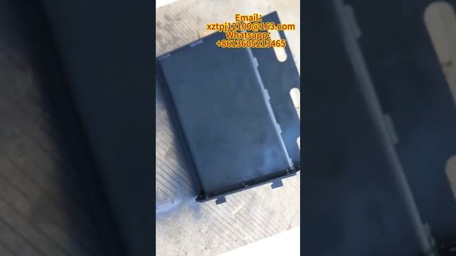 Направляющее колесо асфальтоукладчика, транспортирующая нижняя пластина, винтовой двигатель, перемеш