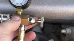 Замер давления в топливной магистрали Toyota D4