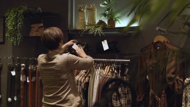 Fan Fan | Passage Corridor смотреть онлайн