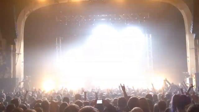 Babymetal - Headbanger!! (Live At Brixton)