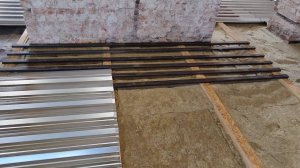 Дерево вместо ЖБ, 2 км кабеля в стяжку, на объект через окно. Осенний марафон. Октябрь 2024