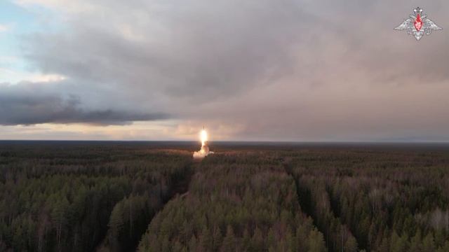 💥 Пуск межконтинентальной баллистической ракеты «Ярс».

💥 Пуск баллистической ракеты (Синева)