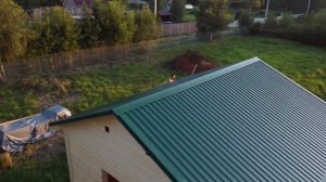 Одноэтажный дом 6х6 из бруса с небольшим крыльцом