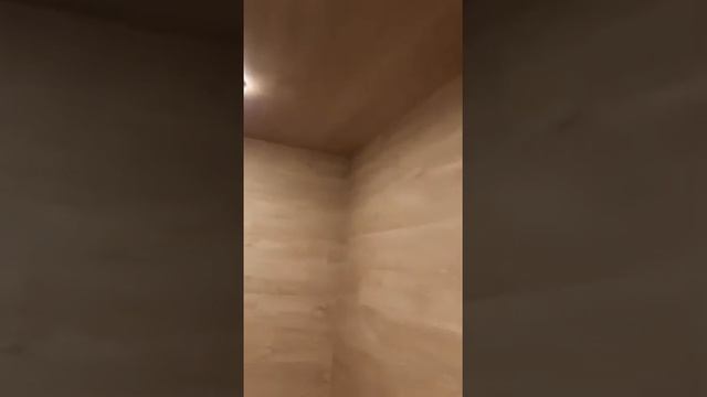 Замена холодного остекления на тёплое, отделка кварц-винилом