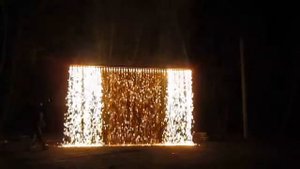 7 - Пиротехническая фигура водопад