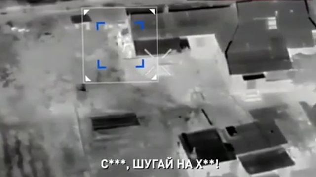 "Maxim, I'm here, Mom." «Максим, я здесь, мама». смотреть онлайн