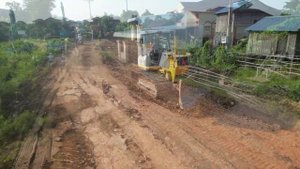 Строительство, продолжаем строить деревенскую дорогу