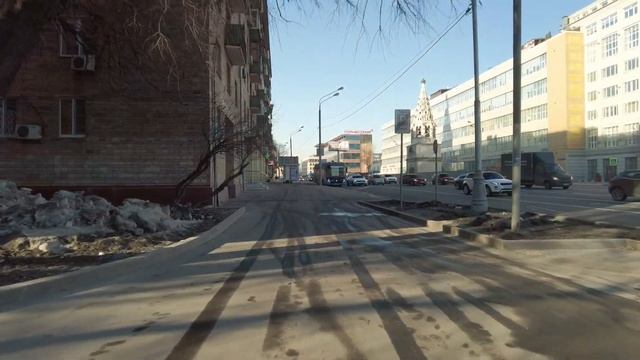 Moscow walk.Spring Sunday sunny day, bike ride around the city. смотреть онлайн