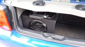 Hertz DBX 25.3 Zárt mélynyomó + JBL GX-A602 erősítő