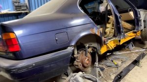 BMW 5 e34 кузовной ремонт, переварка порогов, беха